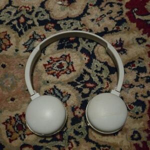 Wireless White Headphones